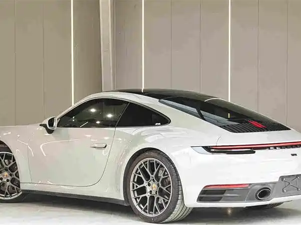 Porsche 911 2021 — фото 5