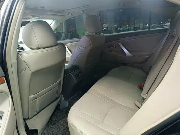 Toyota Camry 2010