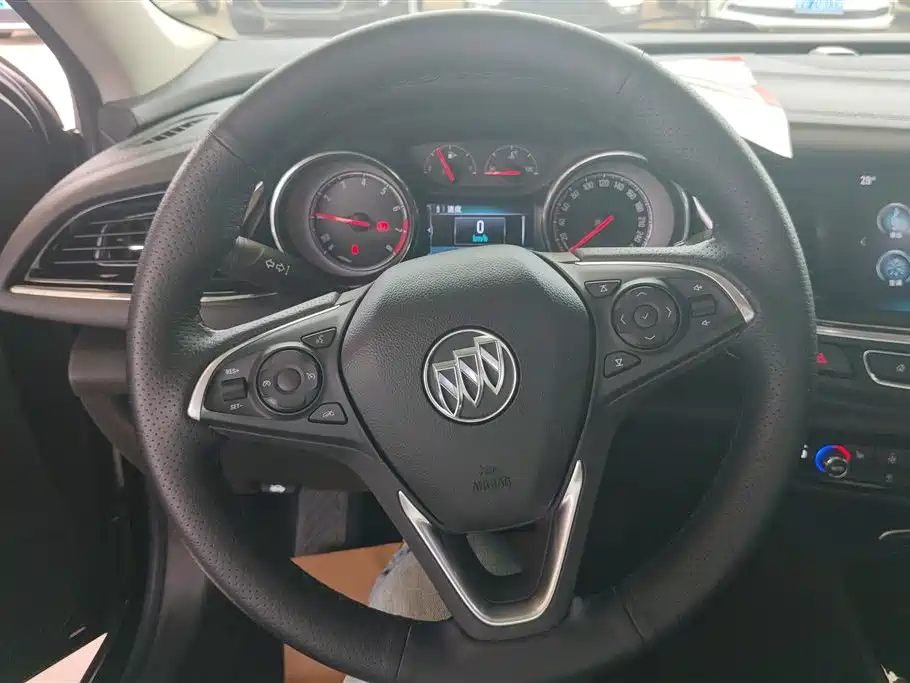 Buick Regal 2020 — фото 15