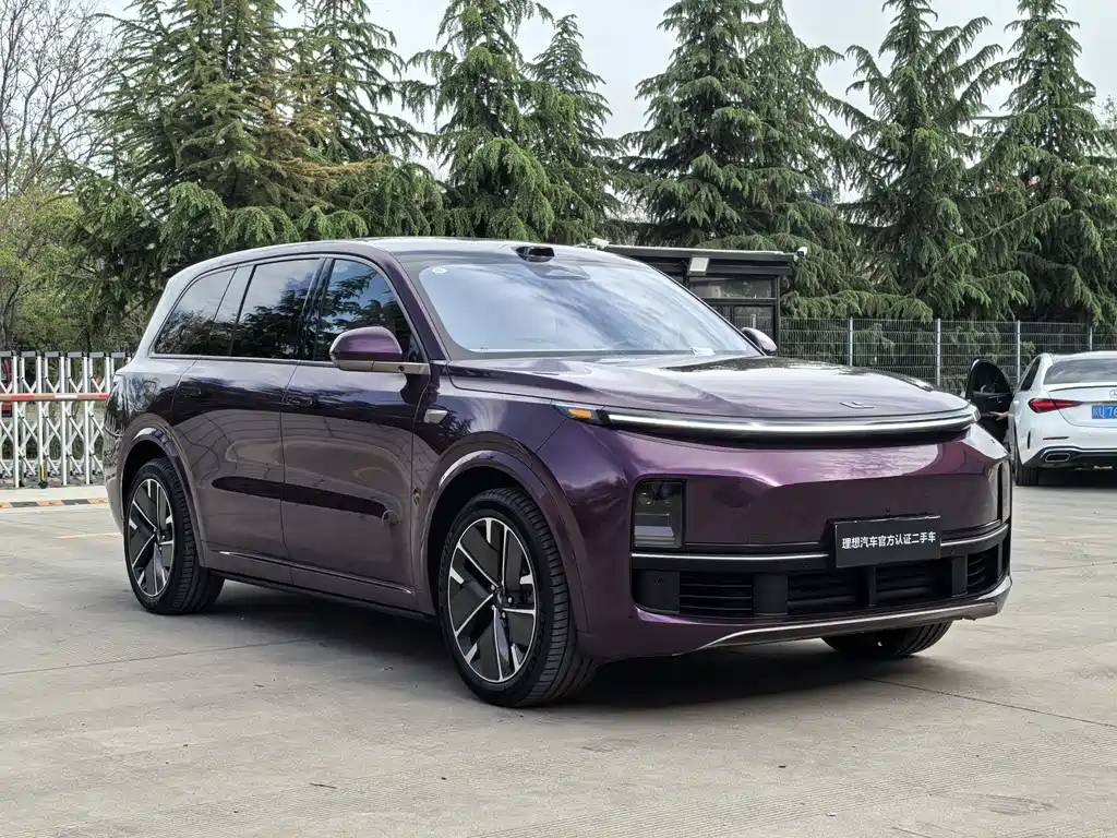 Li Auto Li L9 2025