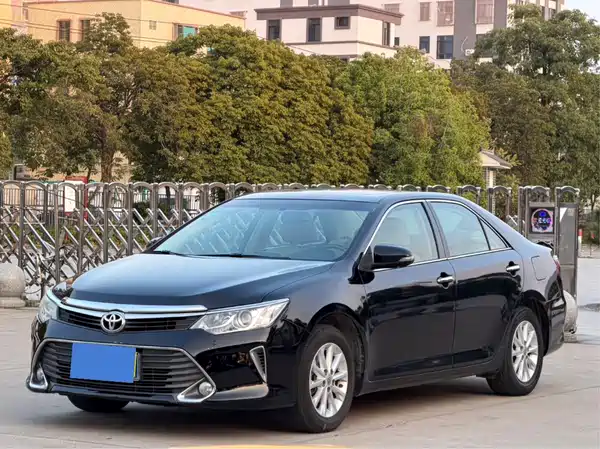 Toyota Camry 2015