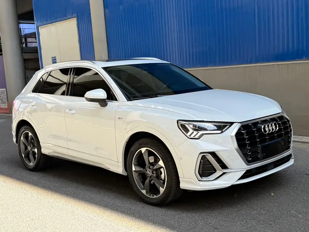 Audi Q3 2022
