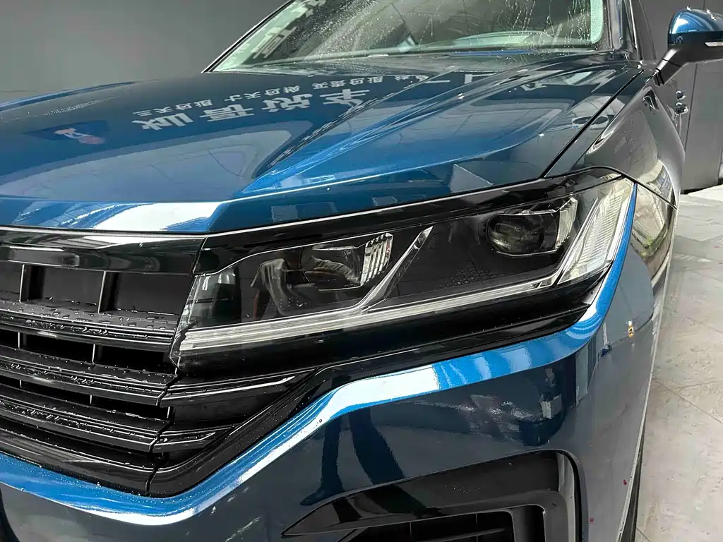 Volkswagen Touareg 2021 — фото 2