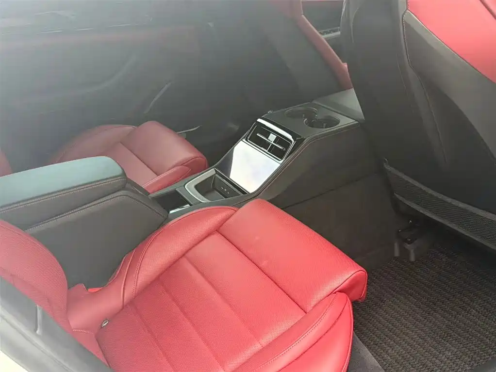Porsche Panamera 2025 — фото 12