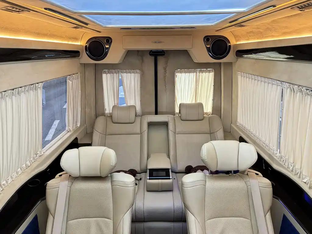 Mercedes-Benz Sprinter 2016 — фото 10