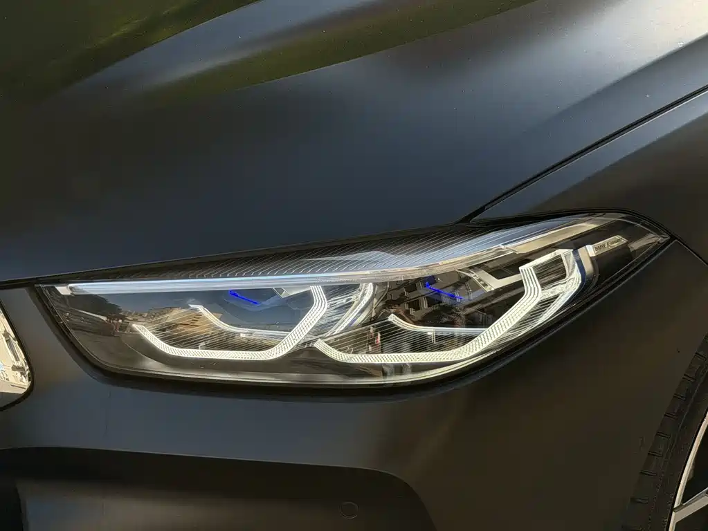 BMW 8 Series 2021