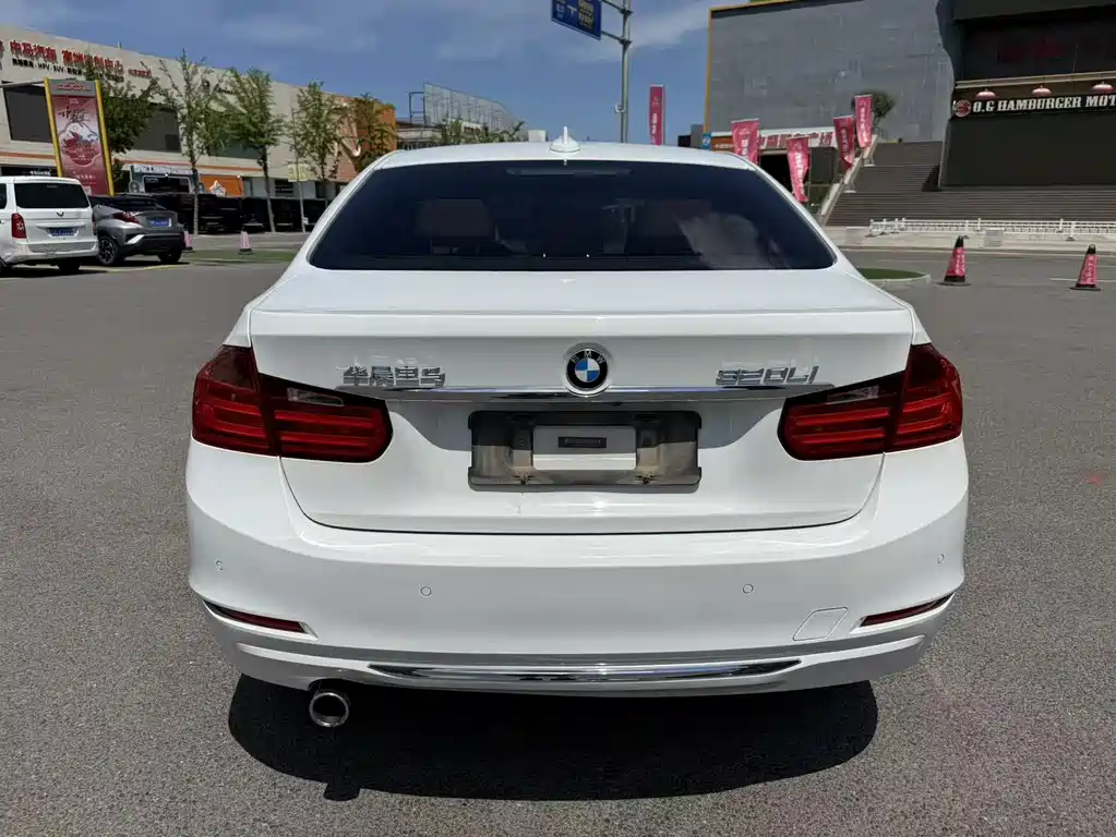 BMW 3 Series 2015 — фото 12