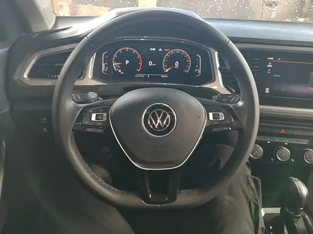 Volkswagen T-Roc 2022 — фото 11