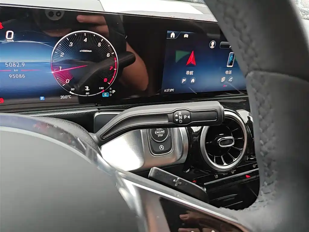 Mercedes-Benz GLB 2023 — фото 14