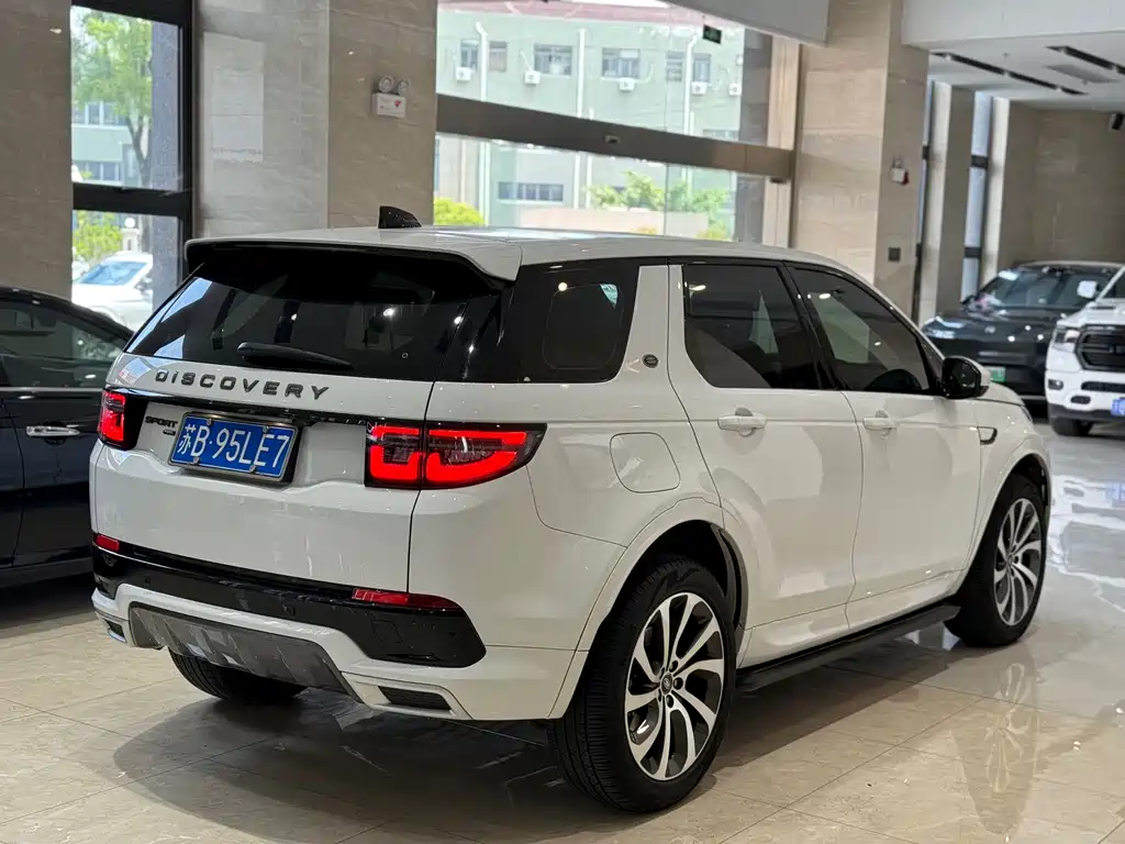 Land Rover Discovery Sport 2022 — фото 17