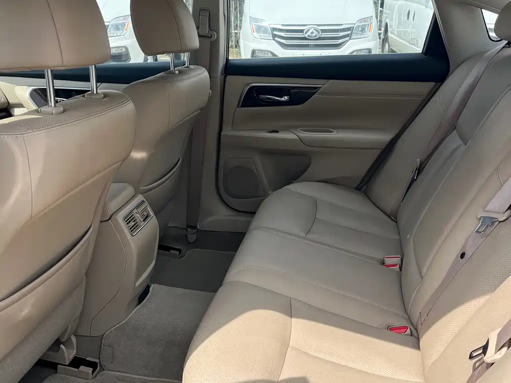 Nissan Teana 2015 — фото 10