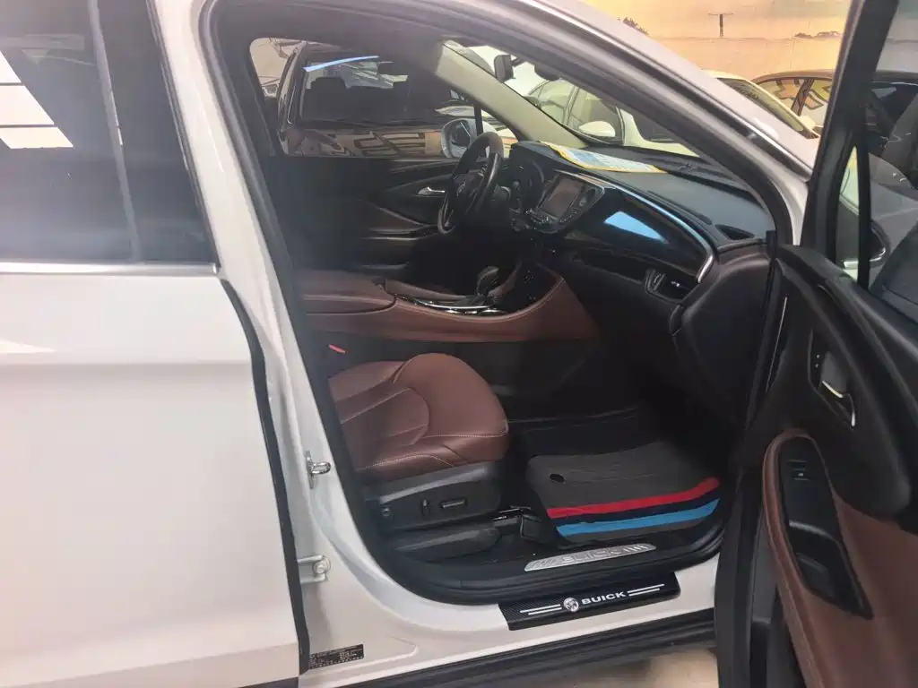 Buick Envision Plus 2018 — фото 4