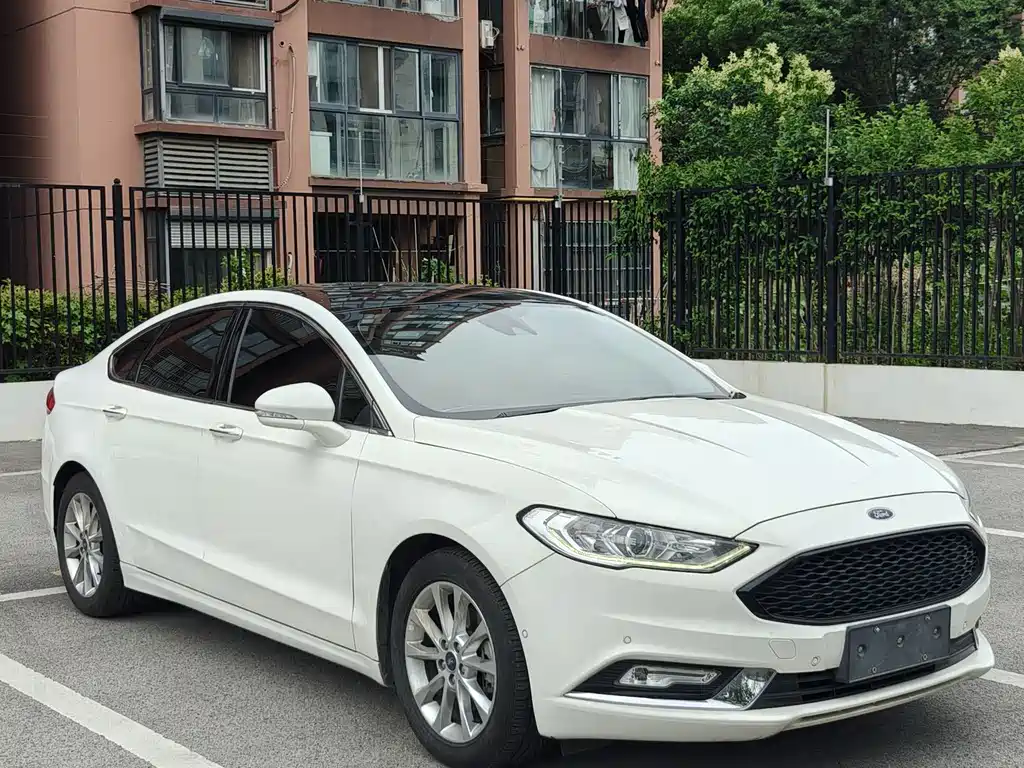 Ford Mondeo 2017 — фото 3