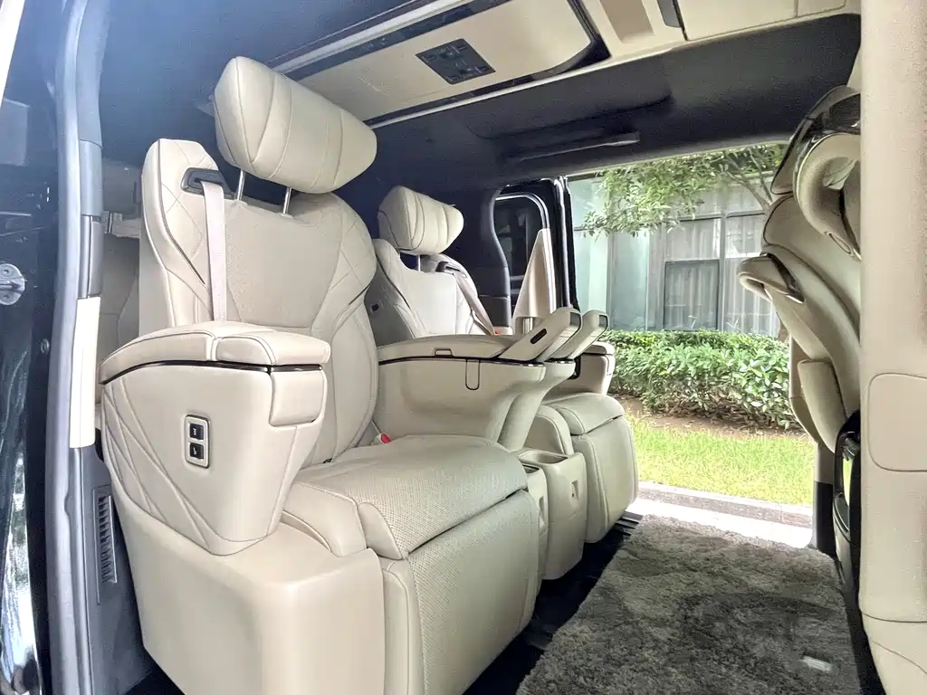 Toyota Vellfire 2024 — фото 6