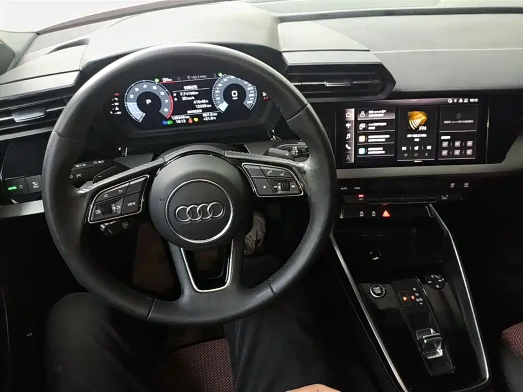 Audi A3 2021 — фото 9
