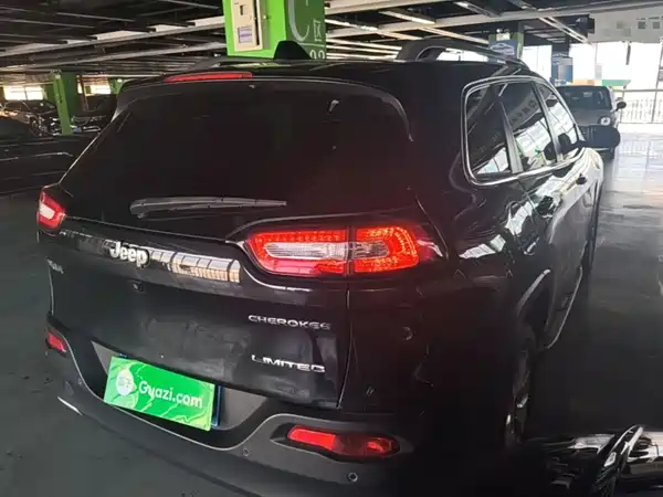 Jeep Cherokee 2018