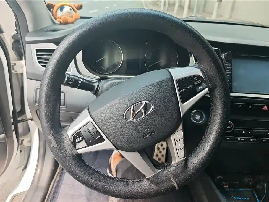 Hyundai Mistra 2014 — фото 15