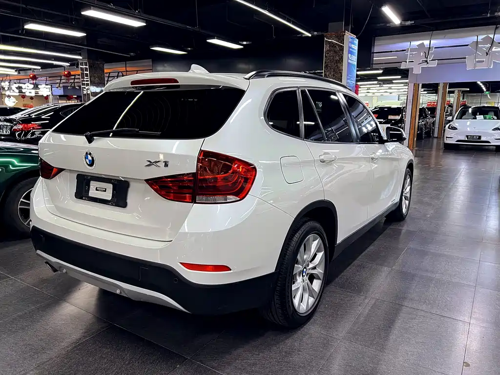 BMW X1 2013 — фото 13