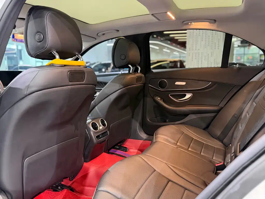 Mercedes-Benz C-Class 2019