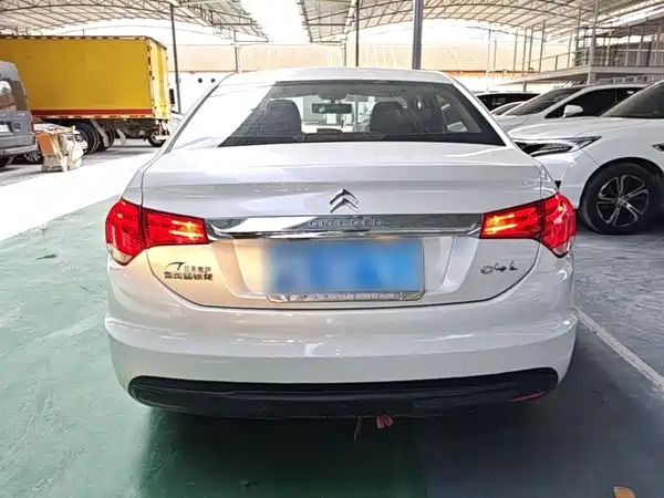 Citroën C4L 2014