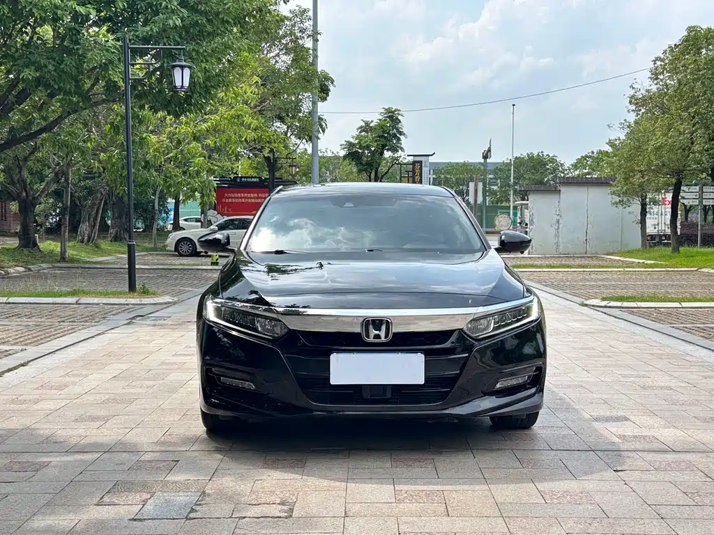 Honda Accord 2019 — фото 2