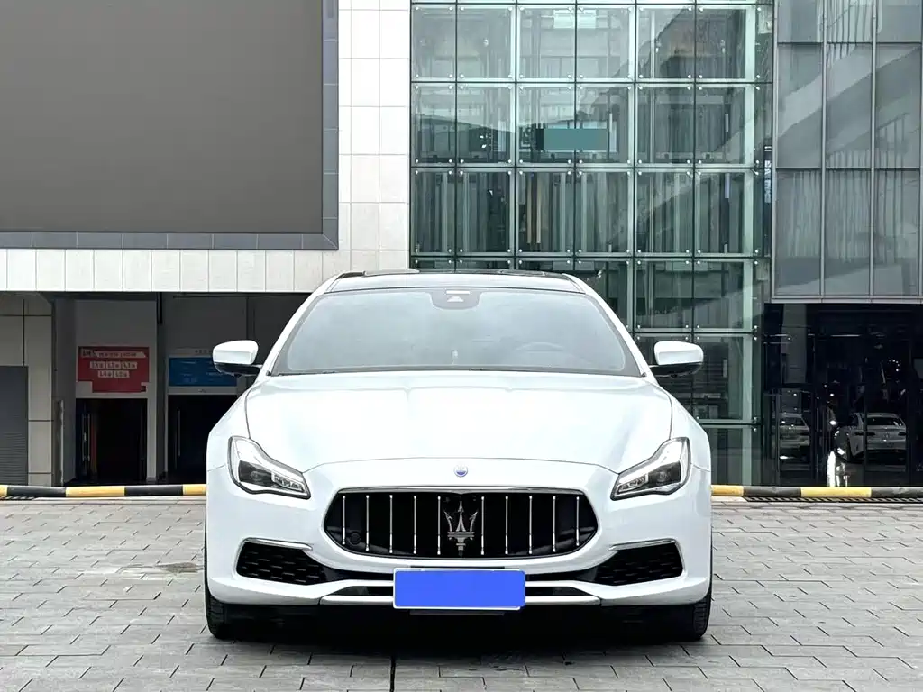 Maserati Quattroporte 2016 — фото 2