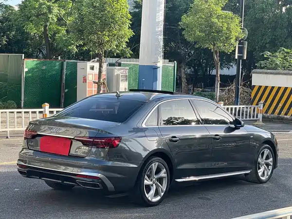 Audi A4L 2020
