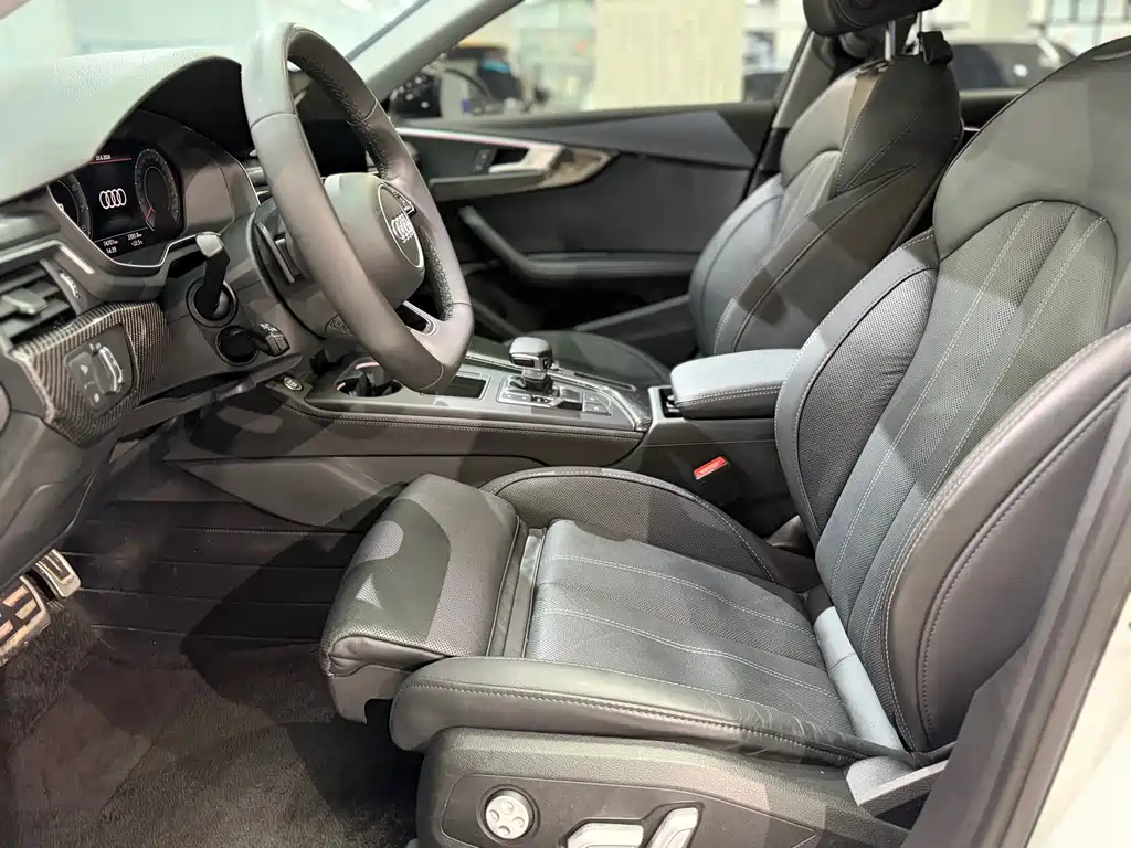 Audi A4L 2022