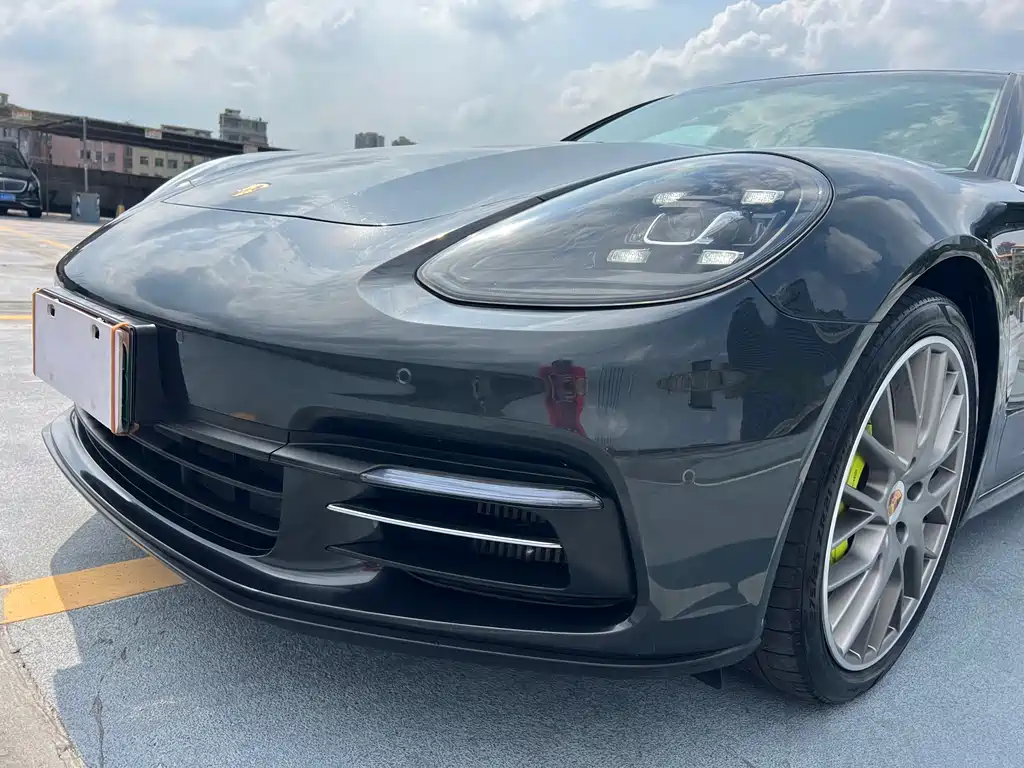 Porsche Panamera Hybrid 2018 — фото 19
