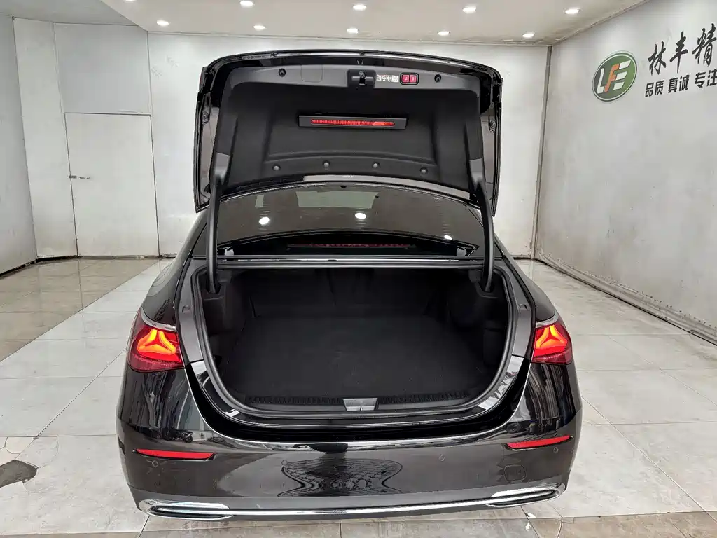 Mercedes-Benz E-Class New Energy 2025 — фото 27