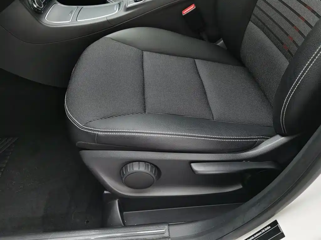 Mercedes-Benz B-Class 2015 — фото 20