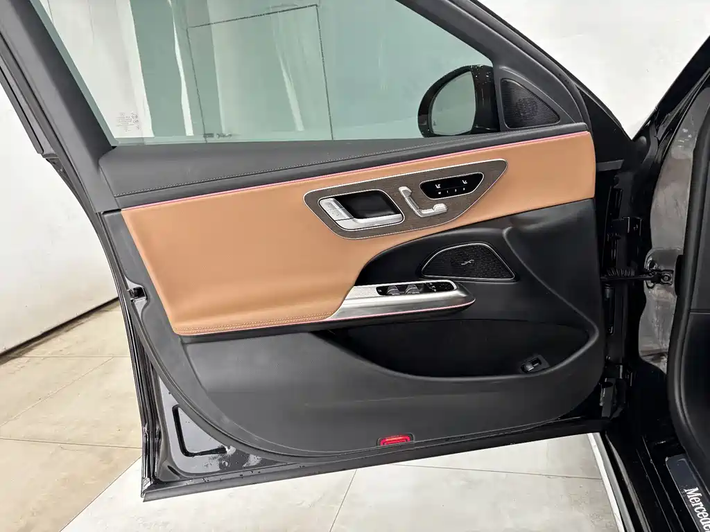Mercedes-Benz E-Class New Energy 2025 — фото 10
