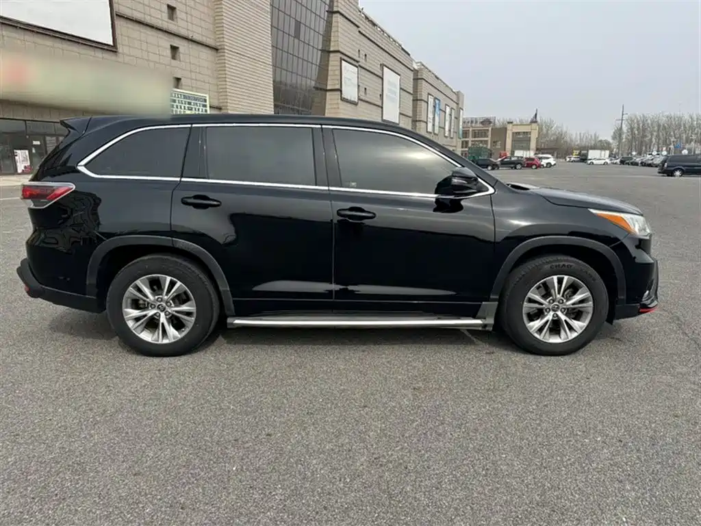 Toyota Highlander 2016 — фото 9