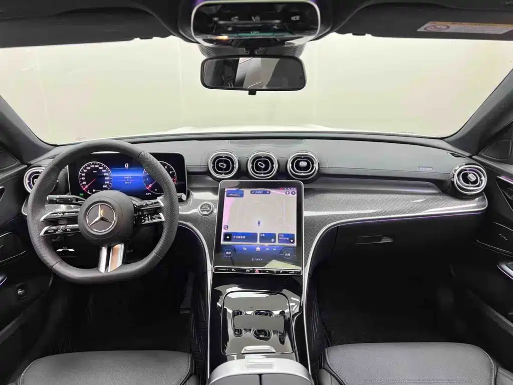 Mercedes-Benz C-Class 2024 — фото 13