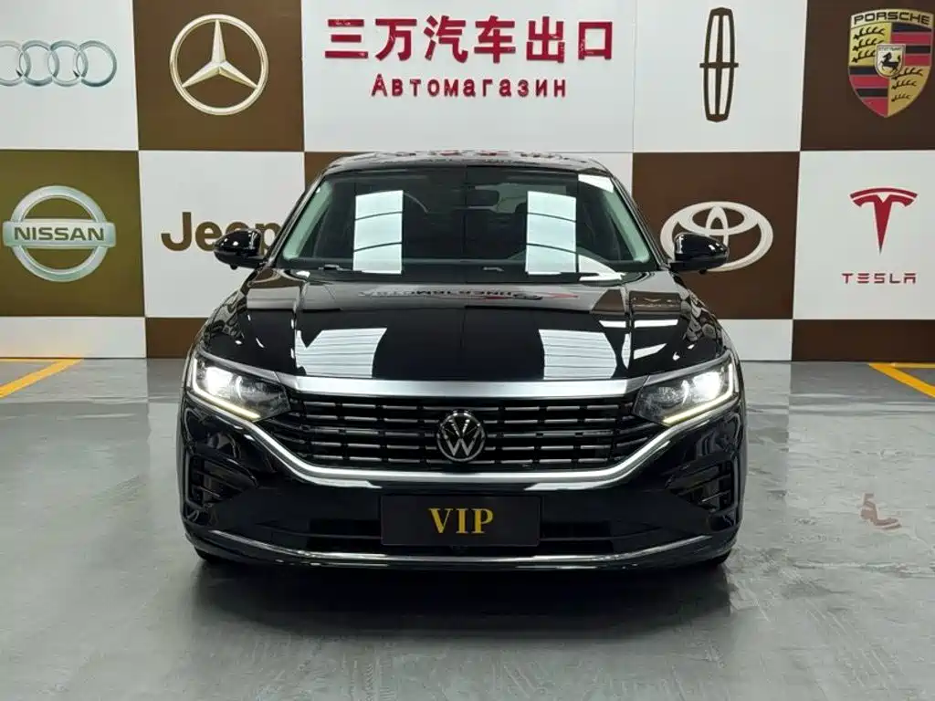 Volkswagen Passat 2023