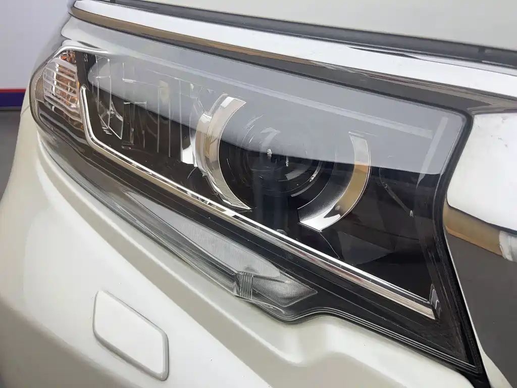 Toyota Prado 2018 — фото 15