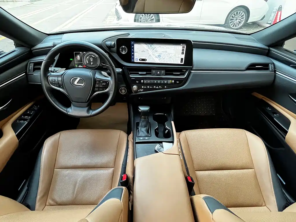 Lexus ES 2023 — фото 30