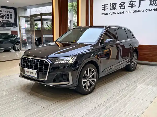 Audi Q7 2021