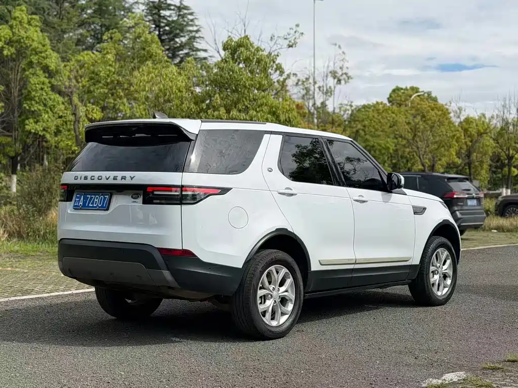 Land Rover Discovery 2019 — фото 6