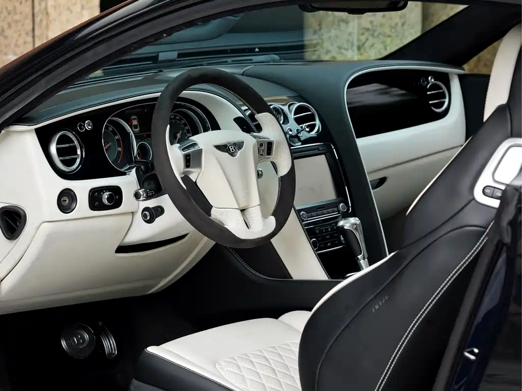 Bentley Continental 2013 — фото 11