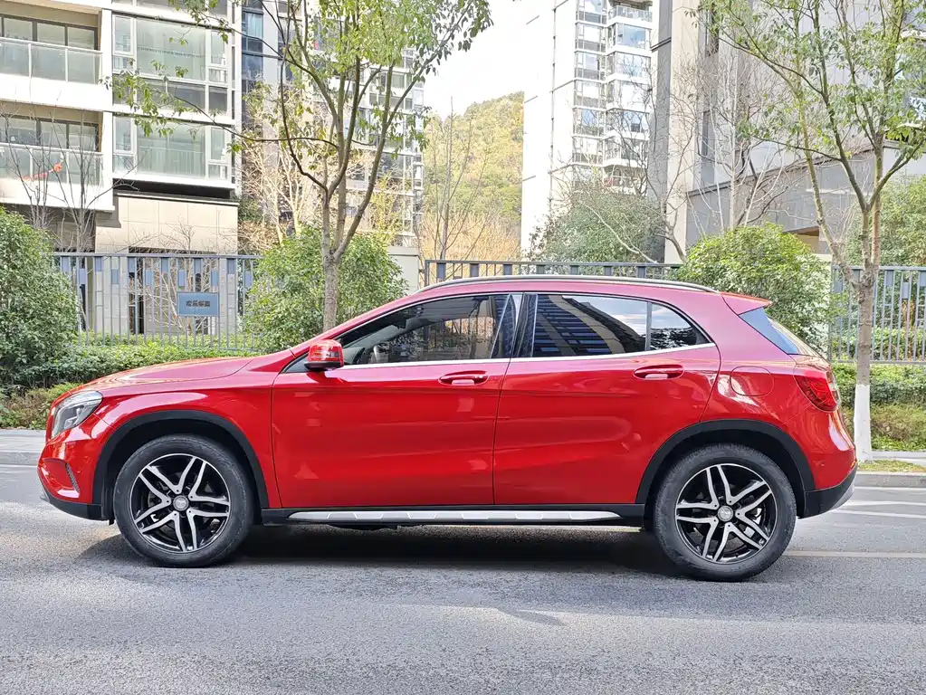 Mercedes-Benz GLA 2015 — фото 2