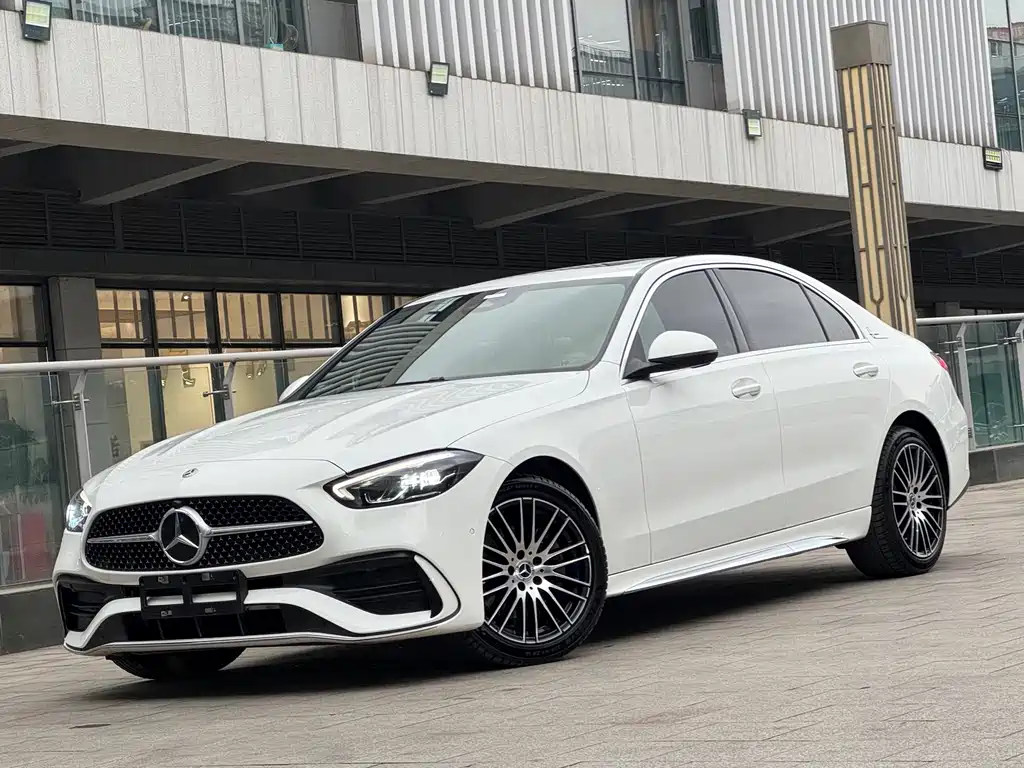 Mercedes-Benz C-Class 2023 — фото 1