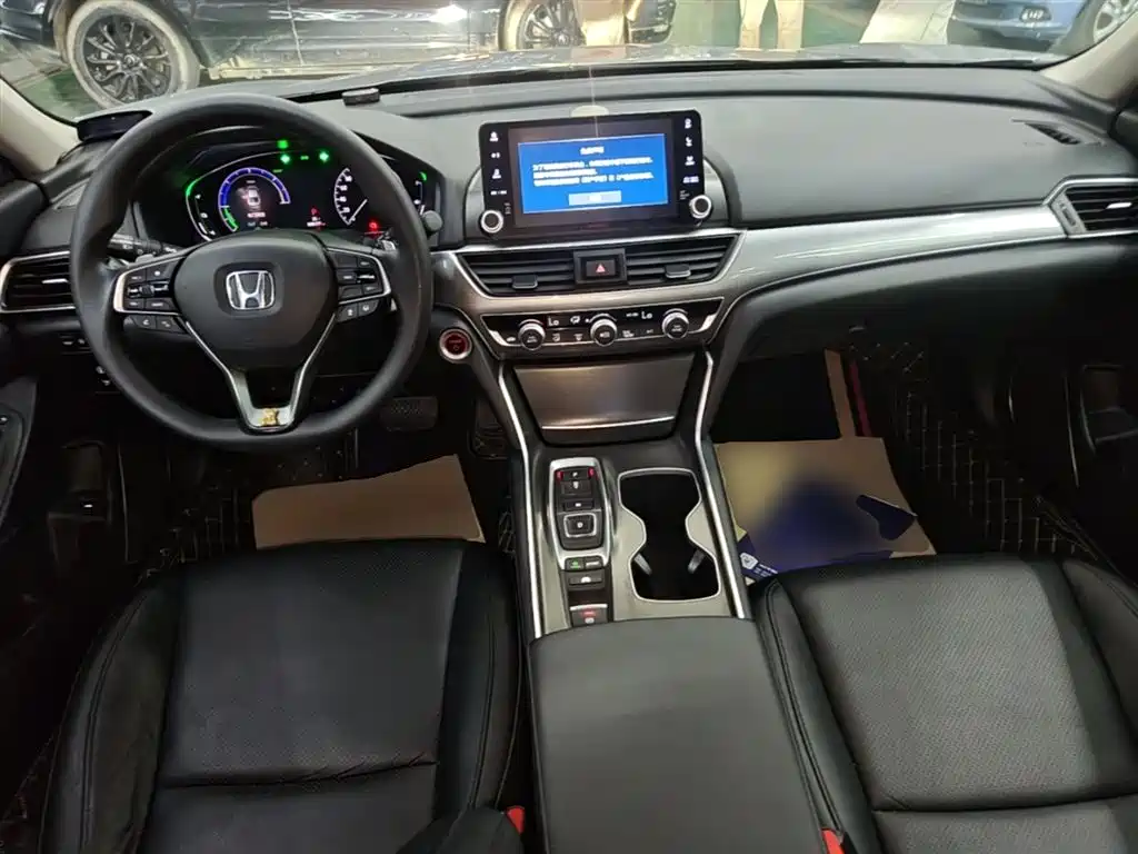 Honda Accord 2019 — фото 10
