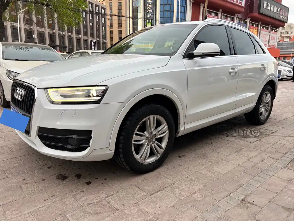Audi Q3 2014