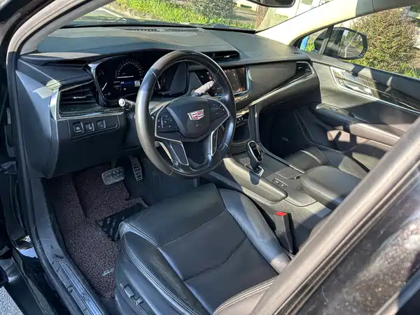 Cadillac XT5 2016