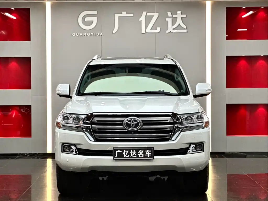 Toyota Land Cruiser 2020 — фото 3
