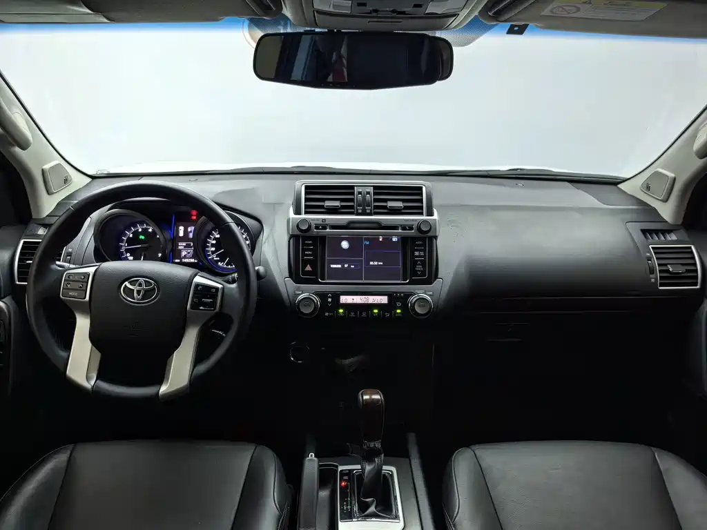 Toyota Prado 2017 — фото 12