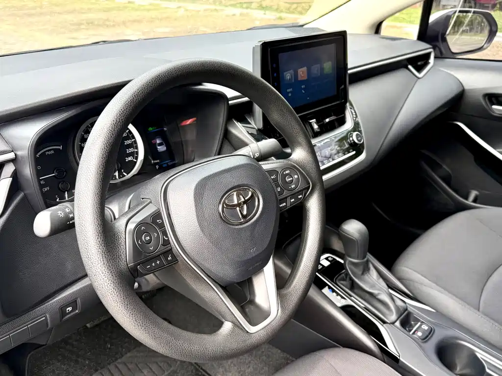 Toyota Corolla 2022 — фото 9