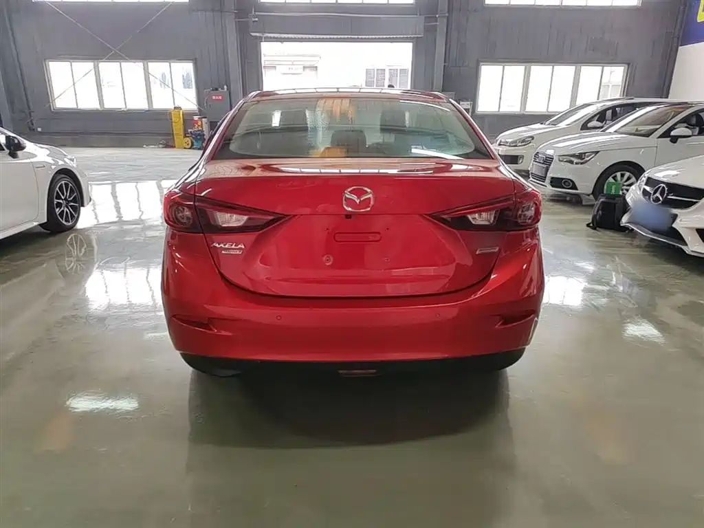 Mazda 3 Axela 2017 — фото 6