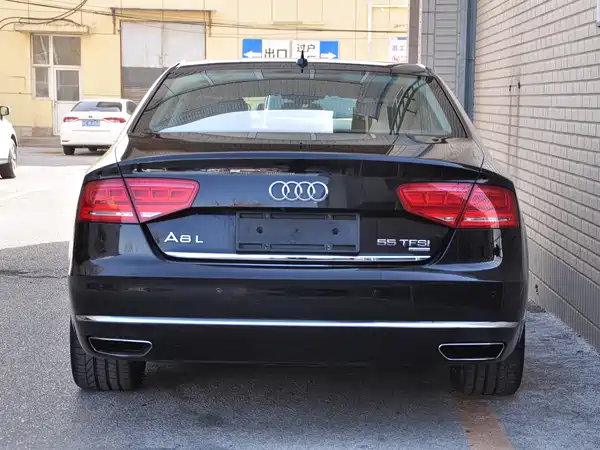 Audi A8 2013